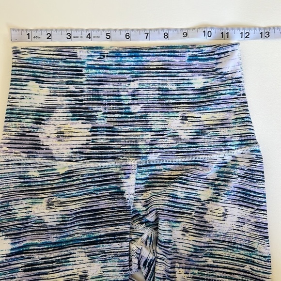 Lululemon Wunder Under Crop Hi-Rise Blurry Belle Leggings - Picture 7 of 9